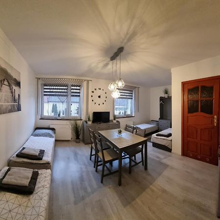 Noclegi Na Lacznej Świebodzice Exteriör bild