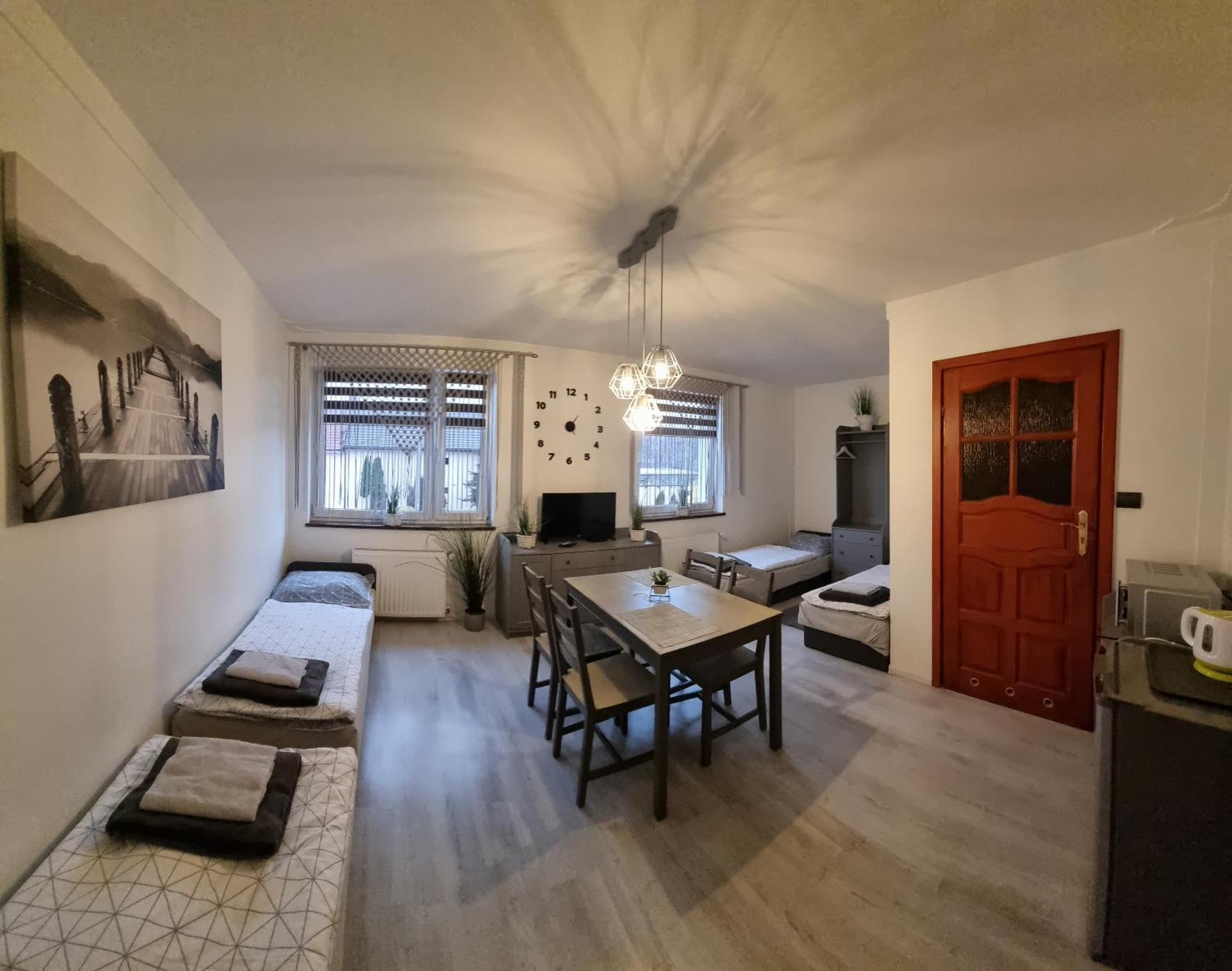 Noclegi Na Lacznej Świebodzice Exteriör bild
