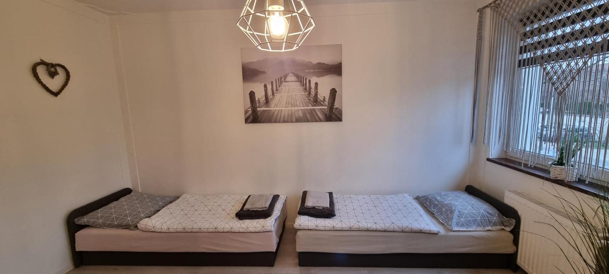 Noclegi Na Lacznej Świebodzice Exteriör bild