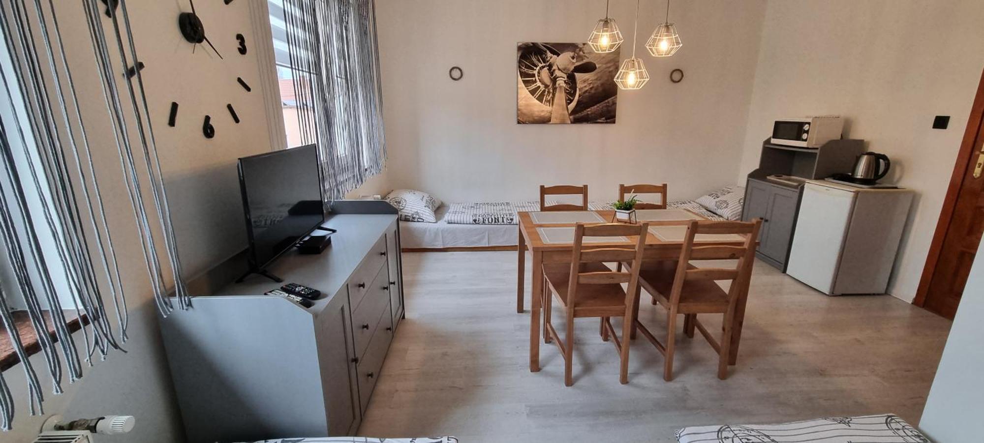 Noclegi Na Lacznej Świebodzice Exteriör bild