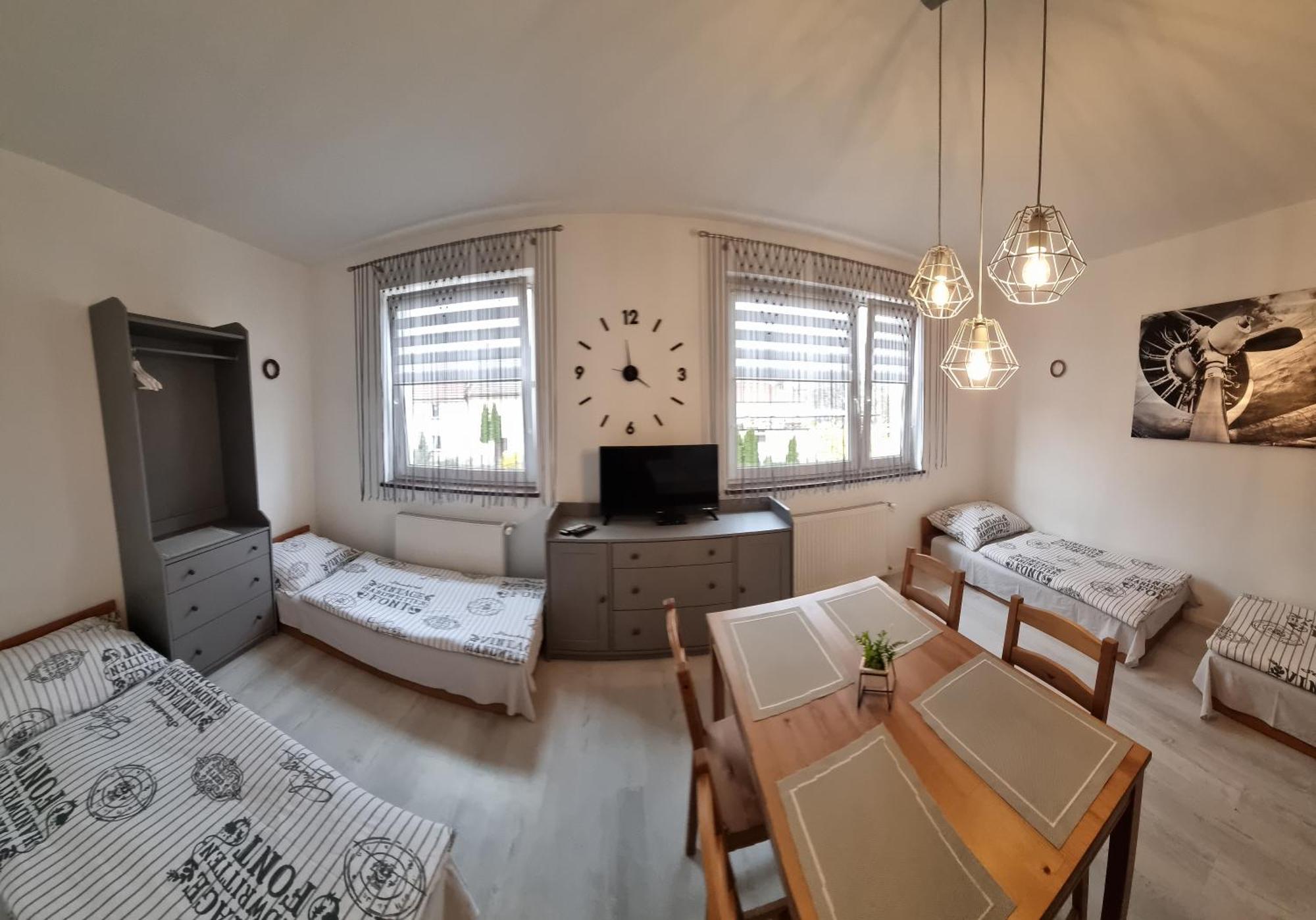Noclegi Na Lacznej Świebodzice Exteriör bild